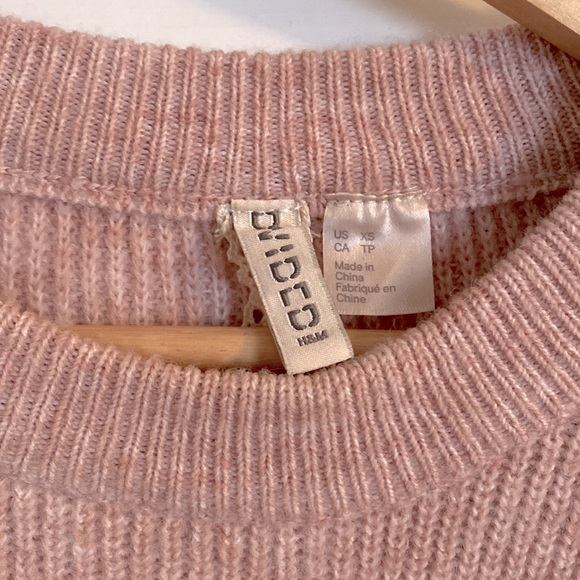 H&M Pink Peplum Sweater - Picture 3 of 3